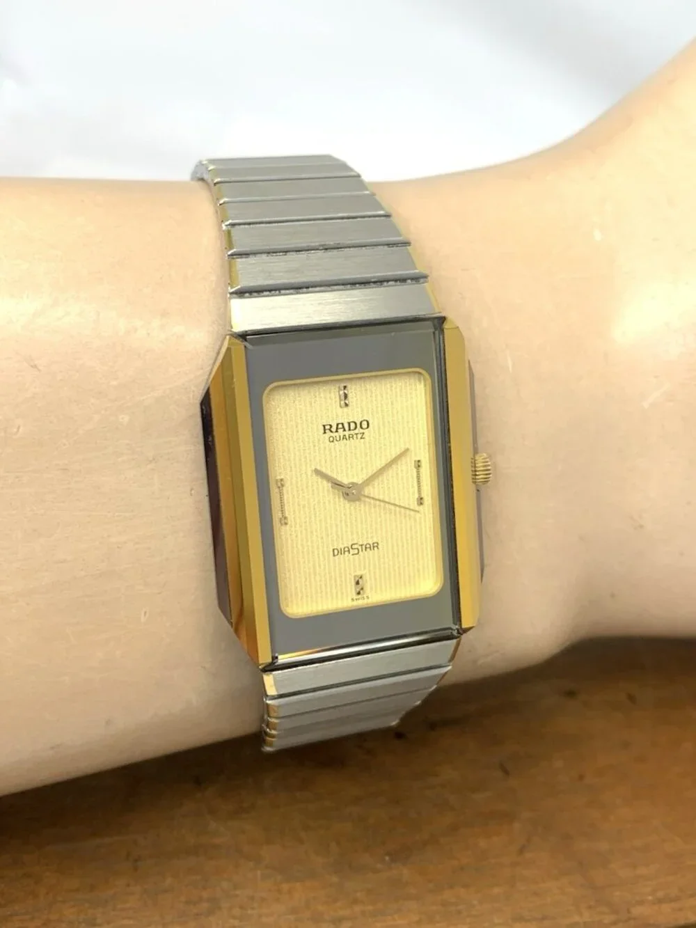 Rado Unisex Watch 110-0201 Diastar Swiss Quartz Vintage 2-Tone Steel Tank 27.5mm